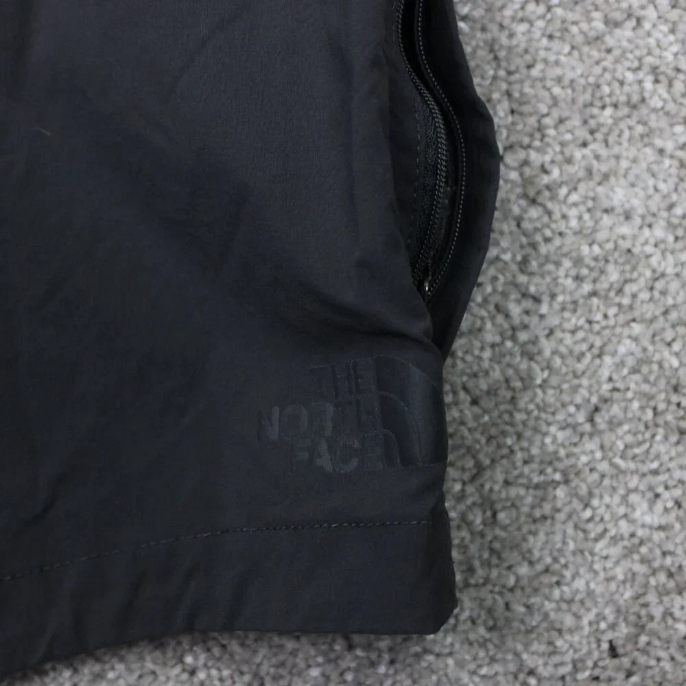 The North Face Flat Front 2 Shorts Men 36 Black Cargo Nylon Stretch w/ 9